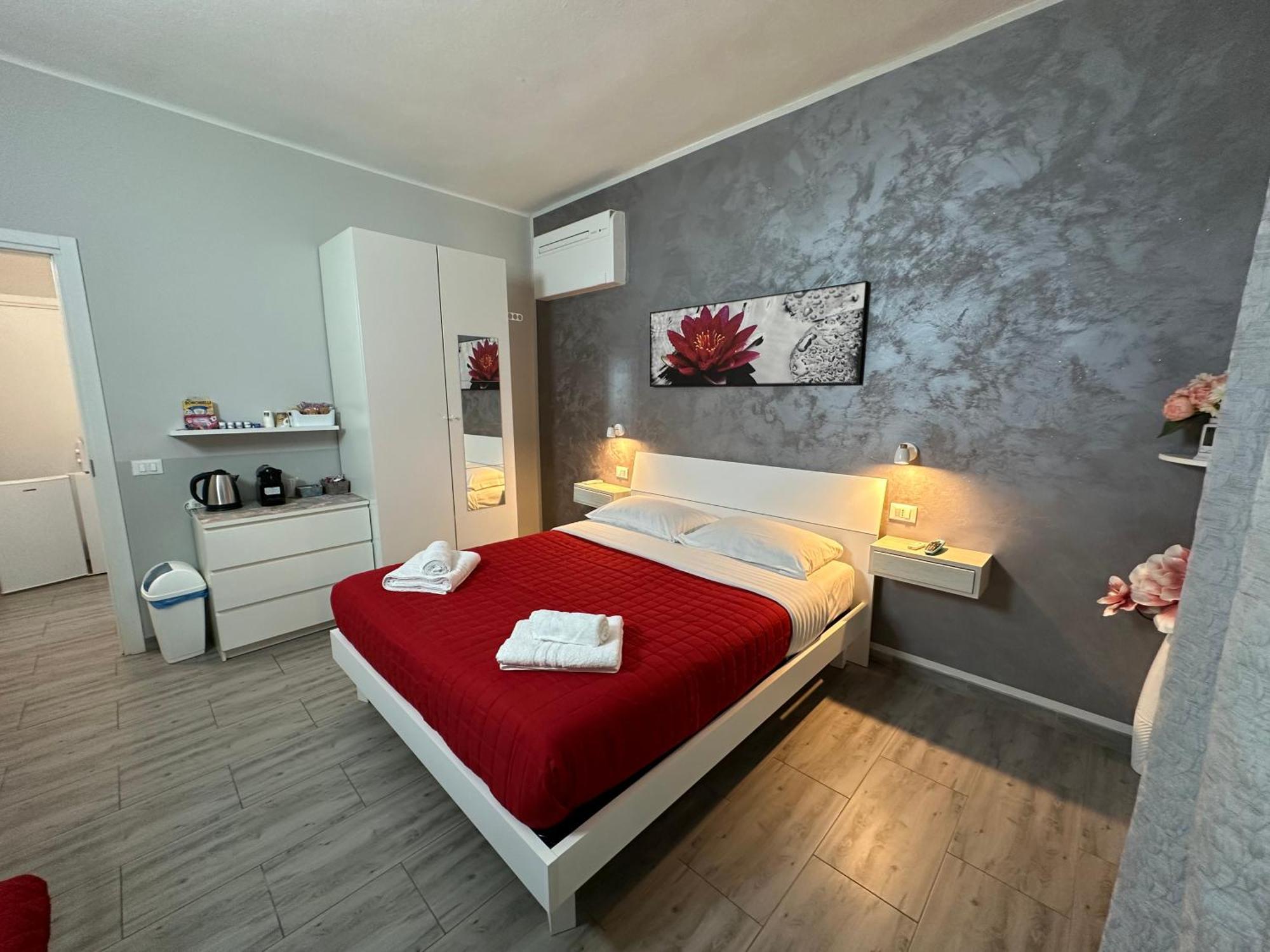 Locazione Turistica Girasole Bed & Breakfast Verona Eksteriør bilde